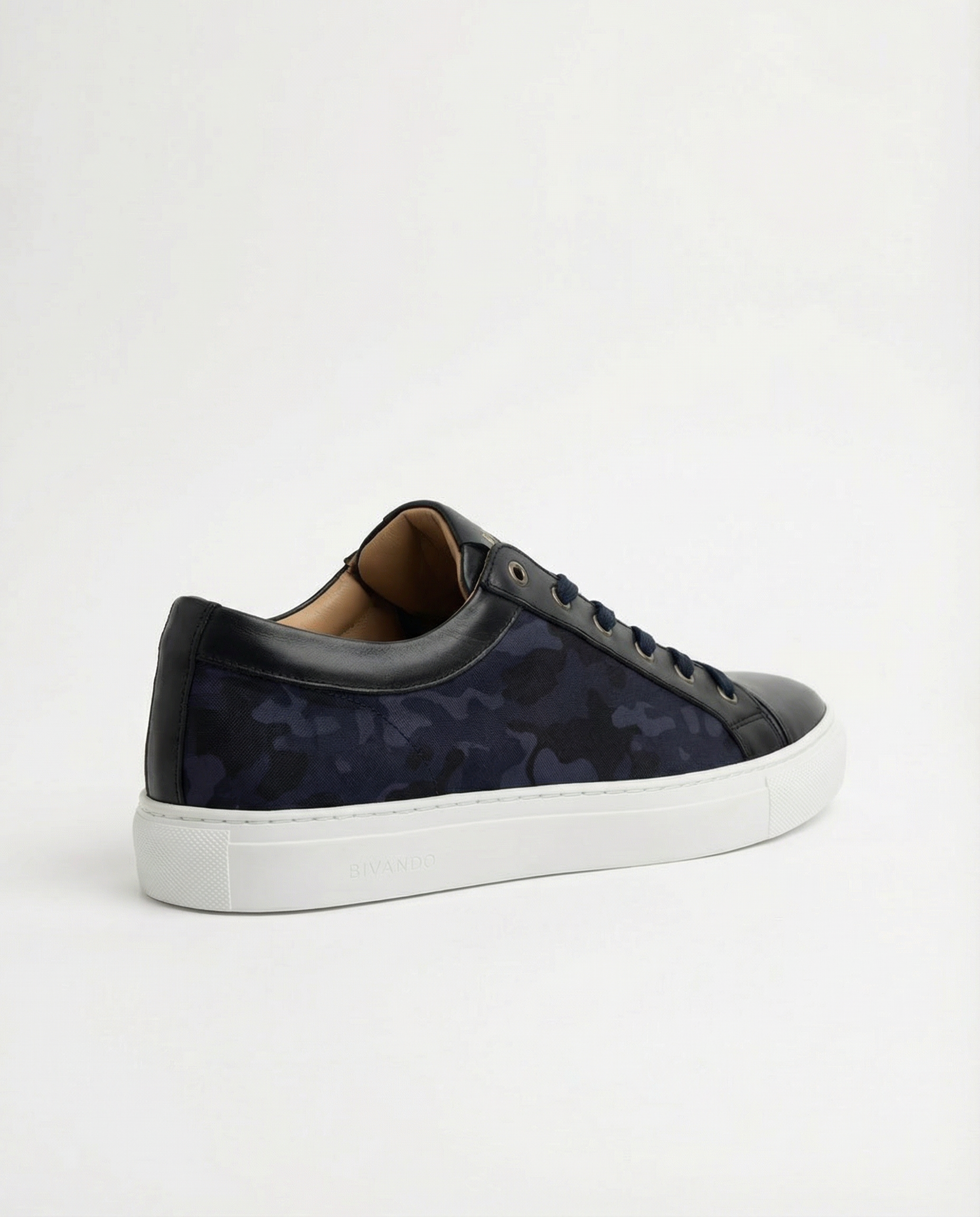 Bivando KA 1 marinblå kamouflage-sneaker bakifrån