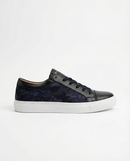 Bivando KA 1 marinblå kamouflage-sneaker från sidan